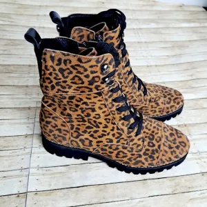 Donald J Pliner Women's Lace Up Hiker Boots Leopard Skin Print Size 8M