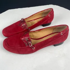 Donald J. Pliner Women's size 8 Red Laura Tomato Red Flat Suede Shoes
