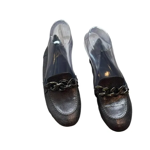 DONALD PLINER BRISTOL GUNMETAL W/CHAIN LOAFER SIZE 6.5 NWOT