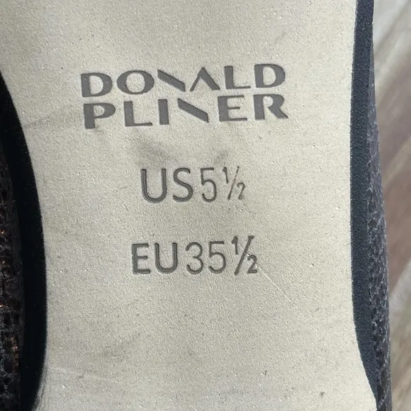 Donald Pliner Nolin Shoes Bethany Chain Loafer Flats Gunmetal Leather Size 5.5