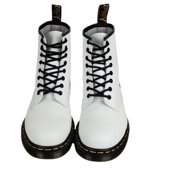 DR. MARTENS 1460 8-Eyelet Lace-up Smooth Leather Unisex Boots