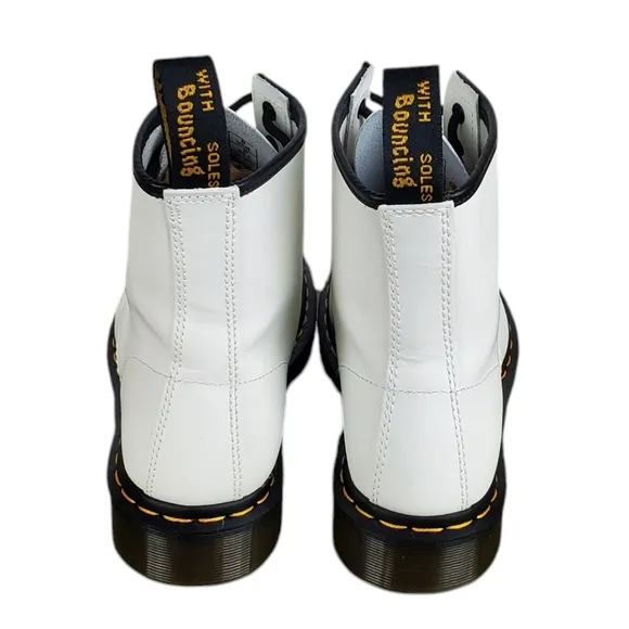 DR. MARTENS 1460 8-Eyelet Lace-up Smooth Leather Unisex Boots