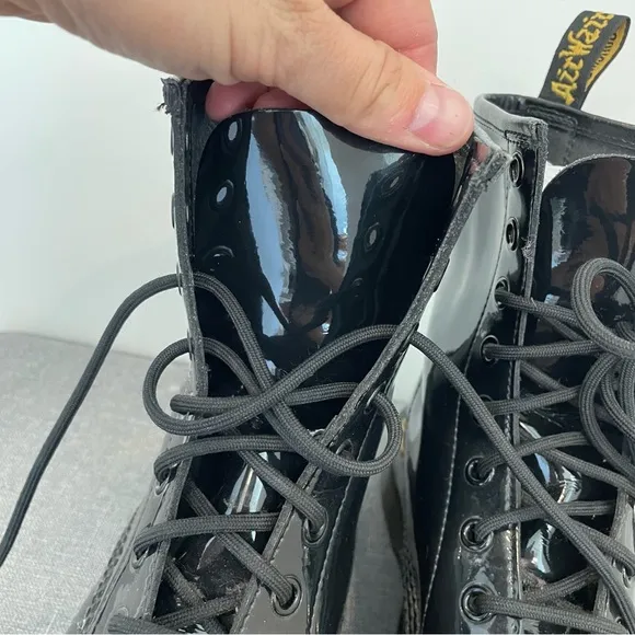 DR. MARTENS 1460 Black Patent Leather Combat Boots Women’s Size 10