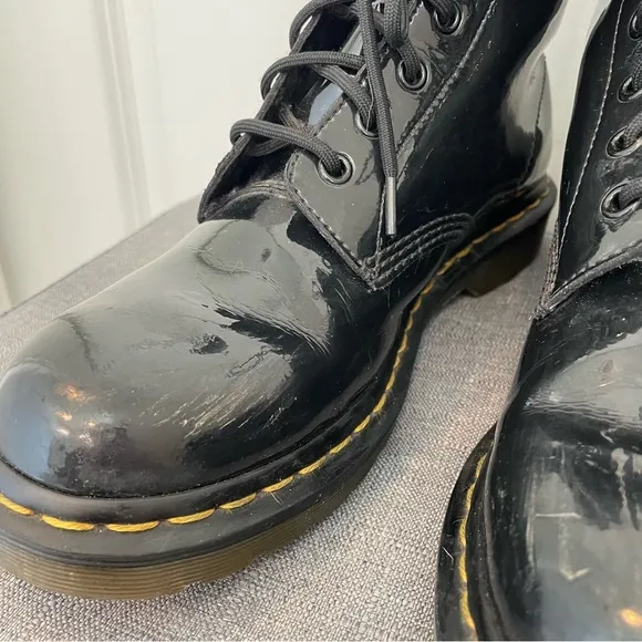 DR. MARTENS 1460 Black Patent Leather Combat Boots Women’s Size 10