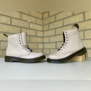 Dr. Martens 1460 Girls Junior Boots in Vintage Taupe Brand New