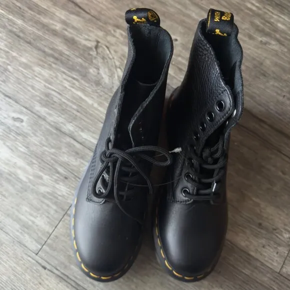 Dr. Martens 1460 Pascal Black Leather Boots Yellow Stitching &amp; AirWair Sole Sz 6
