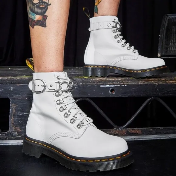 Dr. Martens 1460 Pascal Chain Leather Boots