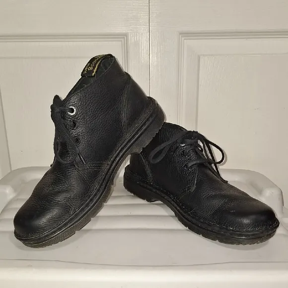 Dr. Martens &quot;Sussex&quot; Ankle Lace-up Chukka Boots -Textured Leather-black-M8 /L9
