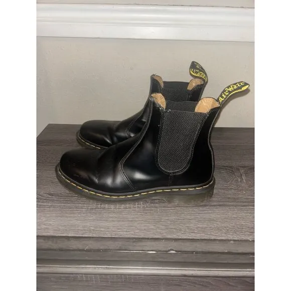 Dr. Martens Black Chelsea 2976 Slip Resistant Pull On Leather Boots Men Size 10
