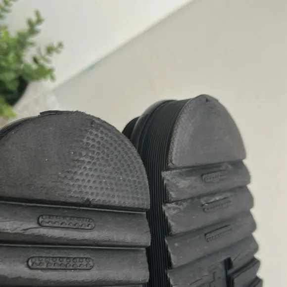 Dr. Martens Blaire Black Slide