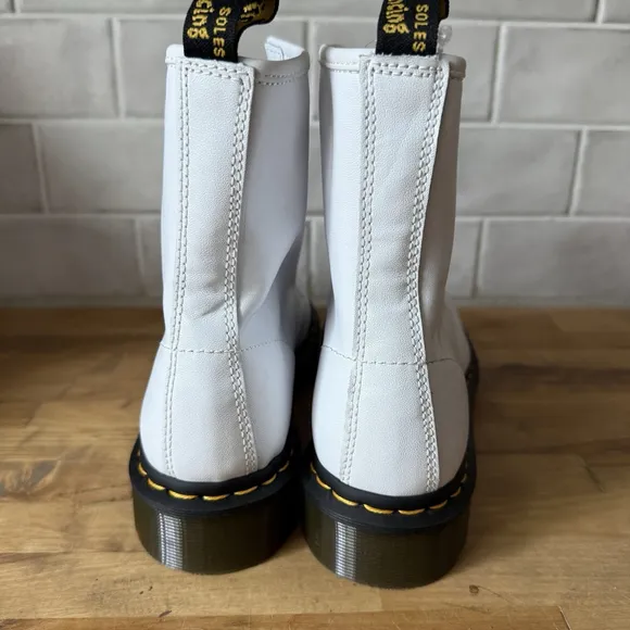 Dr. Martens Boots 1460 Women's Original Smooth Leather Lace Up- White size 9