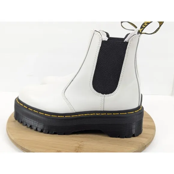 Dr Martens Chelsea Boot Platform White Womans 8 Smooth Leather Quad Combat