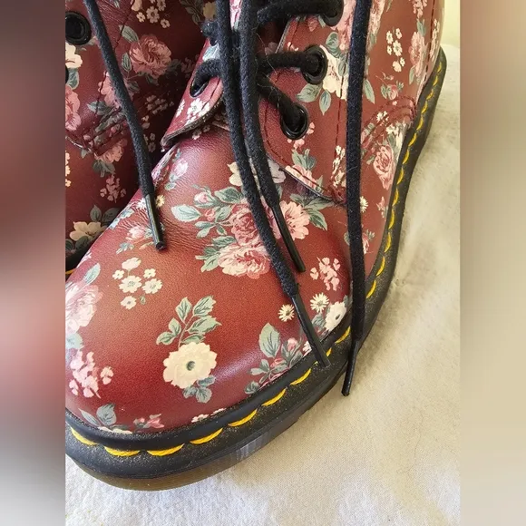 Dr. Martens RARE 1460 Vintage Rose Floral Boots Womans US6