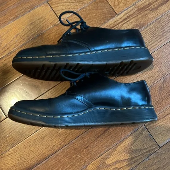 Dr. Martens | Unisex Oxford 3 Eye Leather Shoe Men Size 7 Women Size 8.5/9 EU39