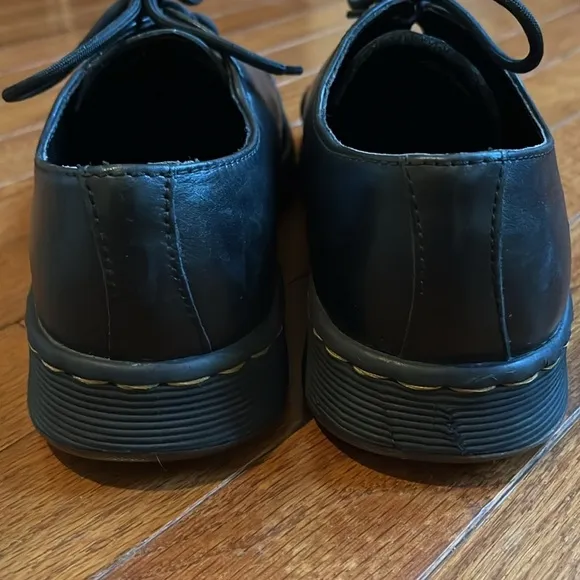 Dr. Martens | Unisex Oxford 3 Eye Leather Shoe Men Size 7 Women Size 8.5/9 EU39