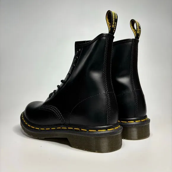Dr Martens Women’s 1460 Smooth Leather Lace Up Boots in Black
