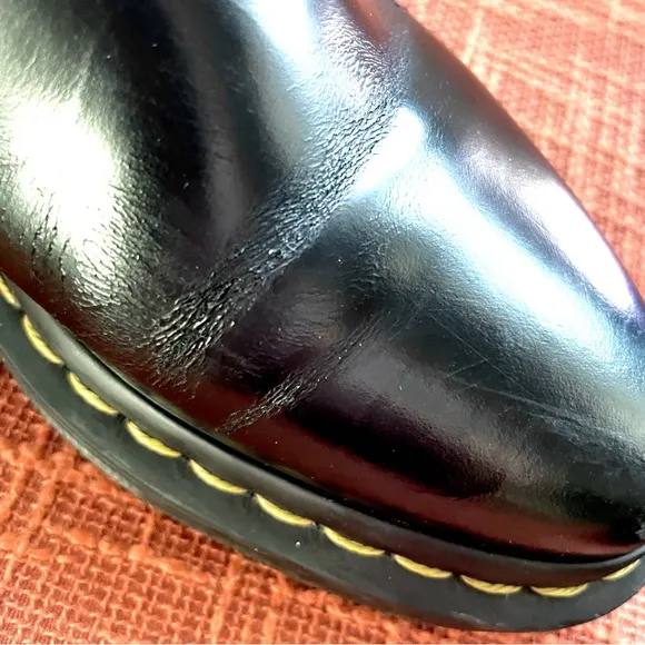Dr. Martens Womens Bianca Smooth Chelsea Boot In Black Size 7 EUC