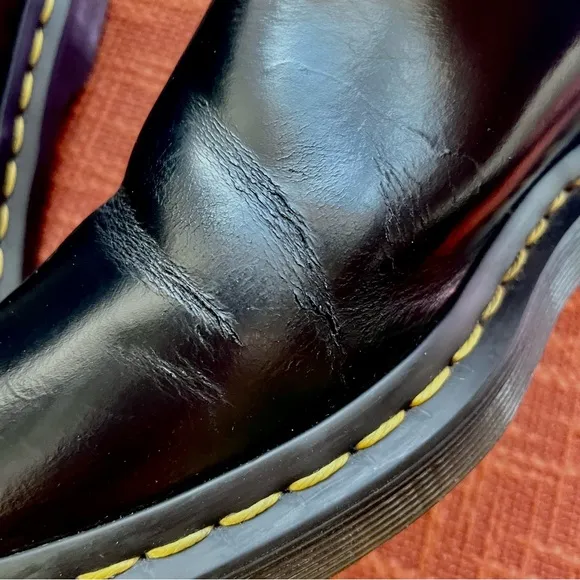 Dr. Martens Womens Bianca Smooth Chelsea Boot In Black Size 7 EUC