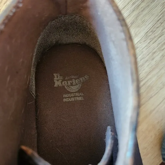 Dr.Martens Sussex Bear Track Chukka Boots Slip Resistant 3 Eye Leather Brown