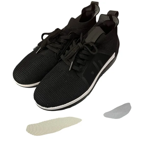 Drop Labs Black Sporty Sneakers with Vibrant Red Insole