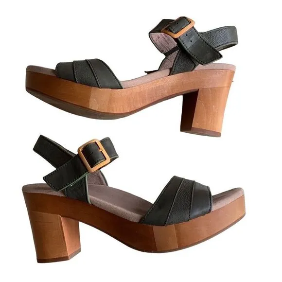 Earth Oak Chestnut Forest Green Leather Platform Sandals Size 9.5