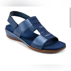 Easy Spirit Womens Hazel Wedge Sandals. Size 7M. Color: Dark Blue