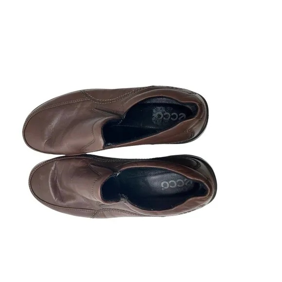 Ecco Womans Leather Slip On Loafers Shoes Size 40