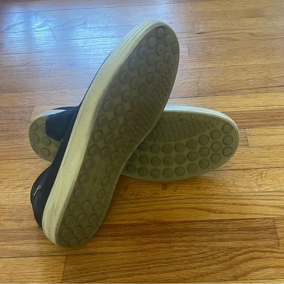 Ecco Women’s Navy Size 9 Shoes