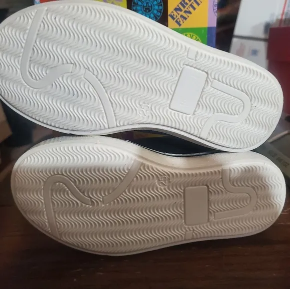 Enrico Fantini Junior Sneakers, Size 25, NIB