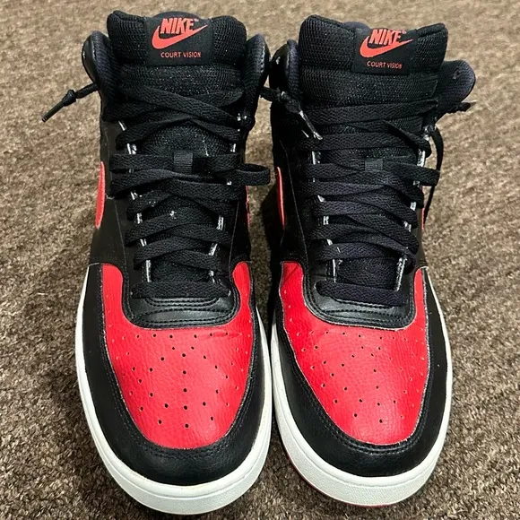 EUC Men’s 11 court vision mid bred Nike Jordan basketball sneakers shoes hi top