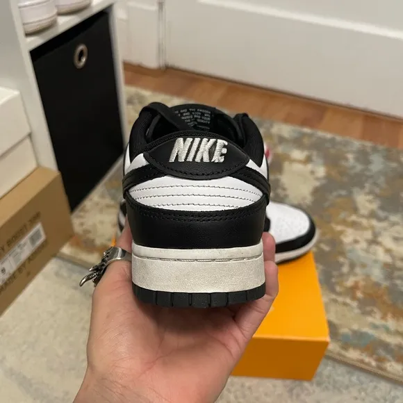 EUC Men’s Size 9.5 (Euro Sz 43) Nike Dunk Low Retro Panda Sneakers Black &amp; White