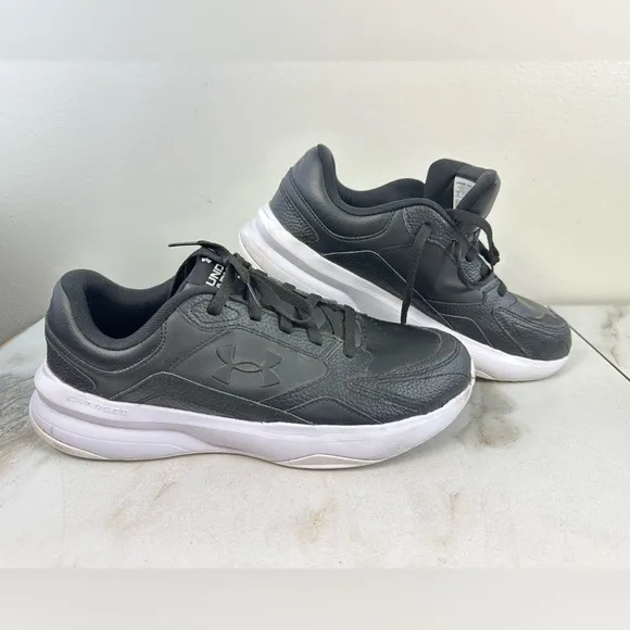 EUC Under Armour Men's Edge Black Leather Training Running Sneakers, 12
