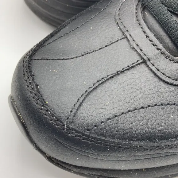 Fila Black Memory Foam Workshift Service Shoes