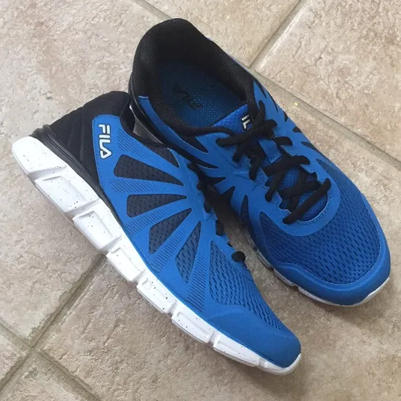 FILA Boys Fraction 2 Lace-Up Running Sneakers