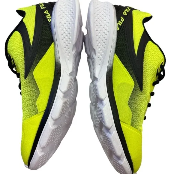 Fila Mens Yellow/Black Memory Foam Tennis/Pickleball Racquetball Sneakers S7 NWT