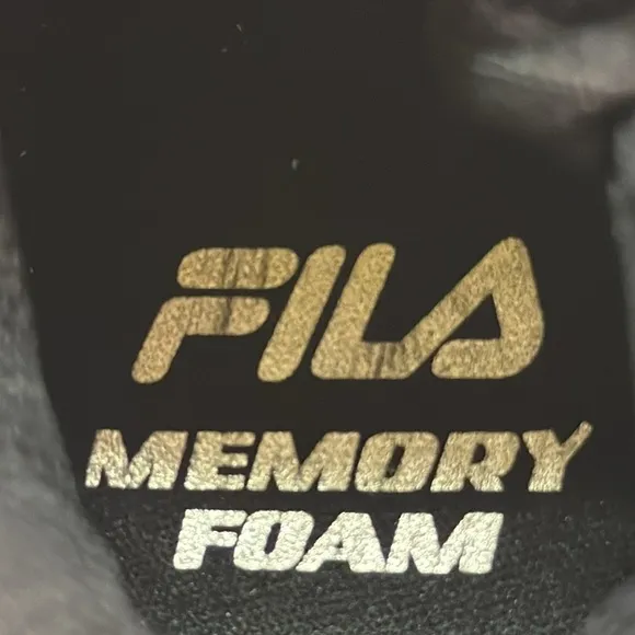Fila Mens Yellow/Black Memory Foam Tennis/Pickleball Racquetball Sneakers S7 NWT