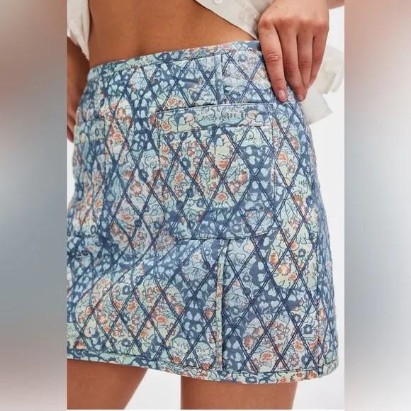 Free People Darla Quilted Mini High Waist Slim Fit Skirt Size 6