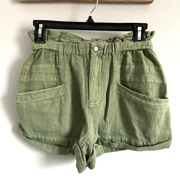 🌻🆕FREE PEOPLE Topanga Cuff Shorts-Oil Green color