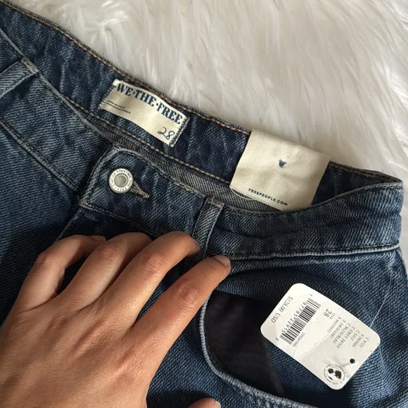 Free People We The Free Augusta Barrel Jeans Size 28