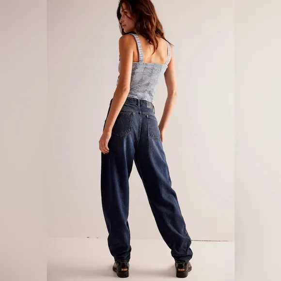 Free People We The Free Augusta Barrel Jeans Size 28