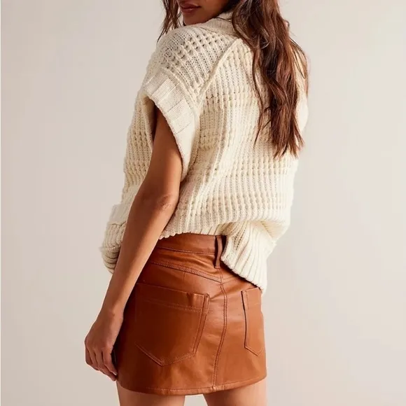 Free people We The Free Wynne vegan Caramel Cafe  skirt size 26 NWOT