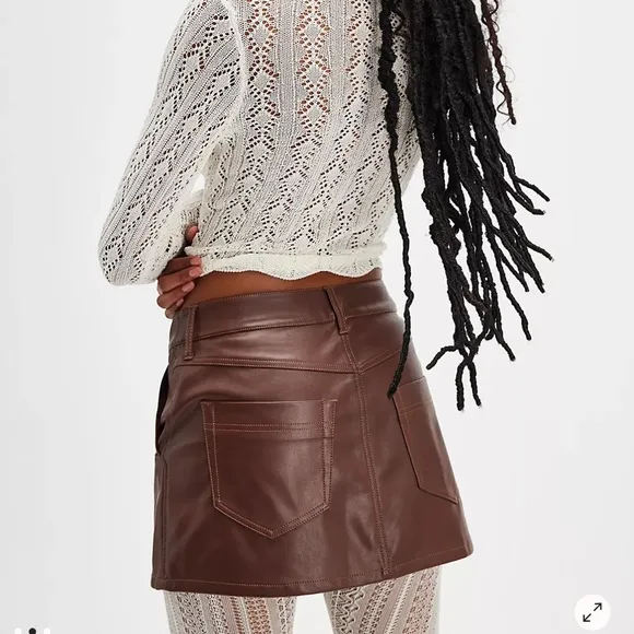 Free People We The Free Wynne Vegan Skirt Red Size 28 NWT in packaging