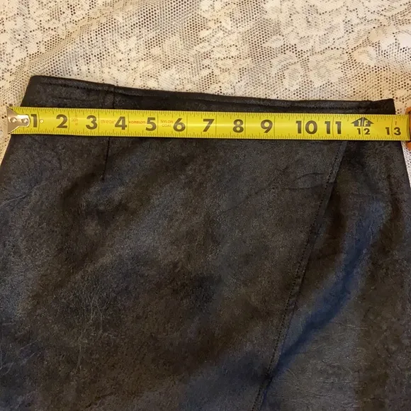 FREE PEOPLE WHITNEY BLACK FAUX SUEDE PENCIL SKIRT VEGAN SZ XS slip skirt