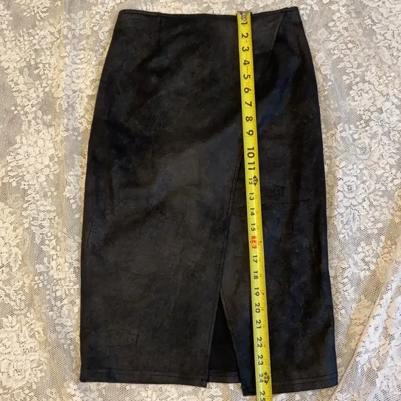 FREE PEOPLE WHITNEY BLACK FAUX SUEDE PENCIL SKIRT VEGAN SZ XS slip skirt