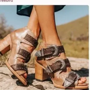 Freebird Violet Shoes Size 9 Western Heeled Sandals Triple Buckle Brown EUC