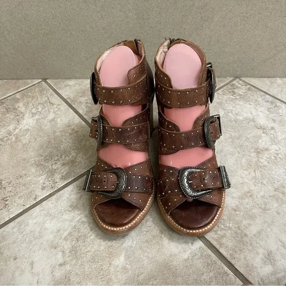 Freebird Violet Shoes Size 9 Western Heeled Sandals Triple Buckle Brown EUC