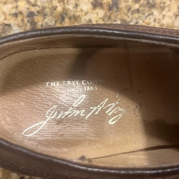Frye Brown Leather Wing Tip Brogues Men’s 9.5 lace Up Oxford Shoes Office