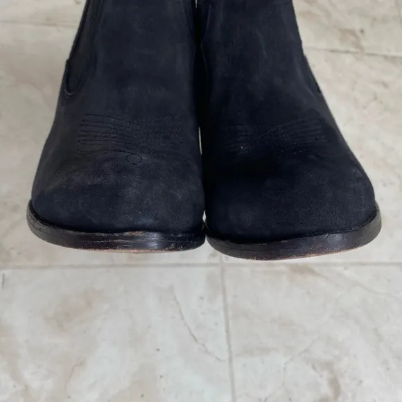 Frye Ilana Shootie Western Black Suede Stack Heels Ankle Boots Booties size 7.5