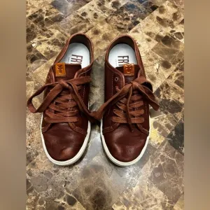 Frye Maya Low Lace Sneakers- Cognac- Womens 7