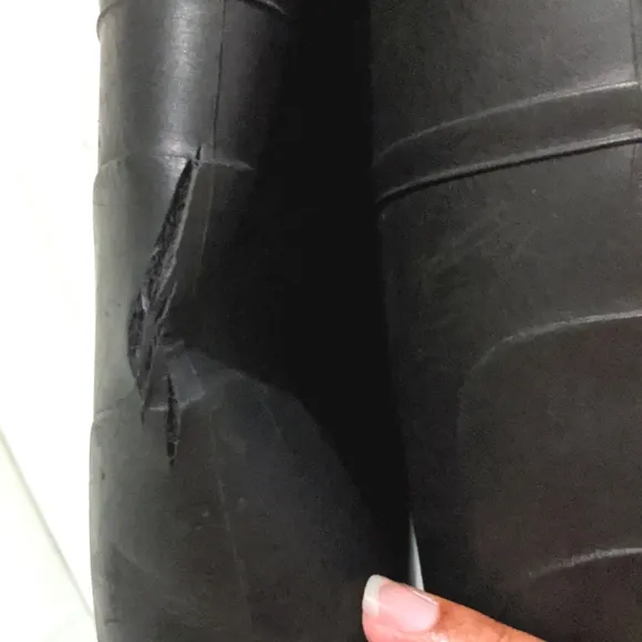 Genfoot Inc. Steel Toe Slip Resistant Muck Boots